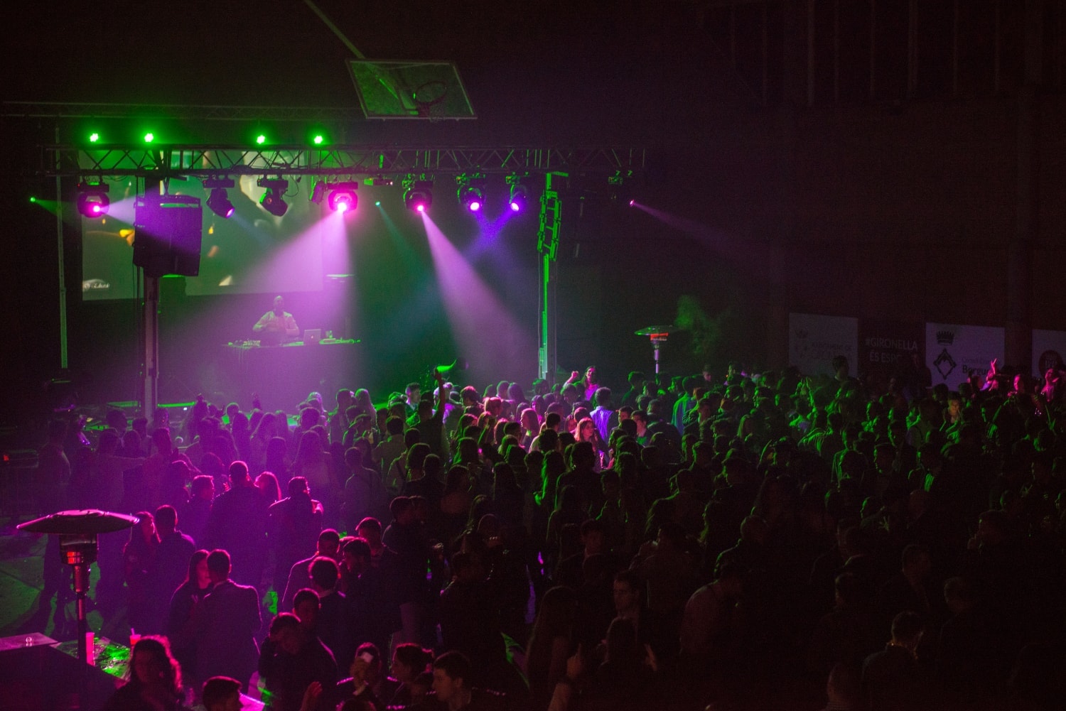 Alquiler de equipos de sonido profesional