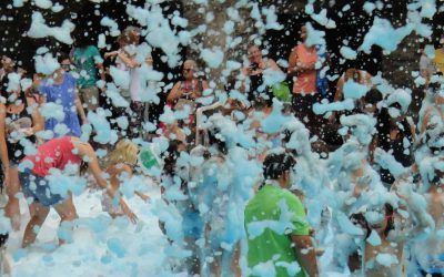 Fiesta de la espuma de colores