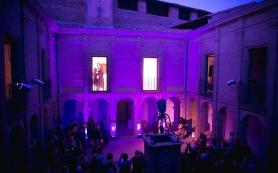 Espectacle d'il·luminació amb ombres xineses